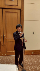 長坂　誠カラオケ同好会長