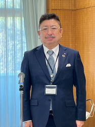 成田　徹社会奉仕委員長