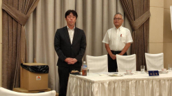（株）鈴木紙器　代表取締役社長　鈴木　洋様
　　　　同　　　営業課長　角谷貴宇様